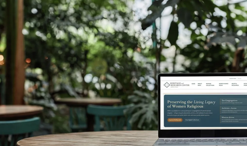 Laptop displaying the HARC digital archive outdoors